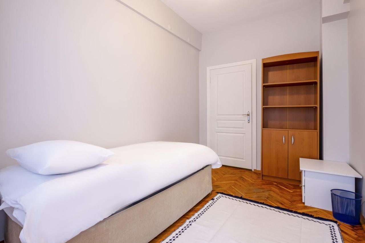 Fully Equipped Cozy Home In Kadikoy อิสตันบูล ภายนอก รูปภาพ